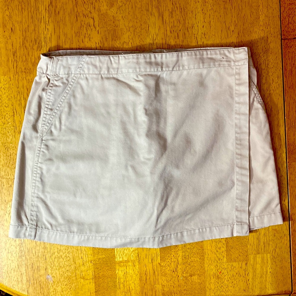 Cabela’s women’s scort size 6